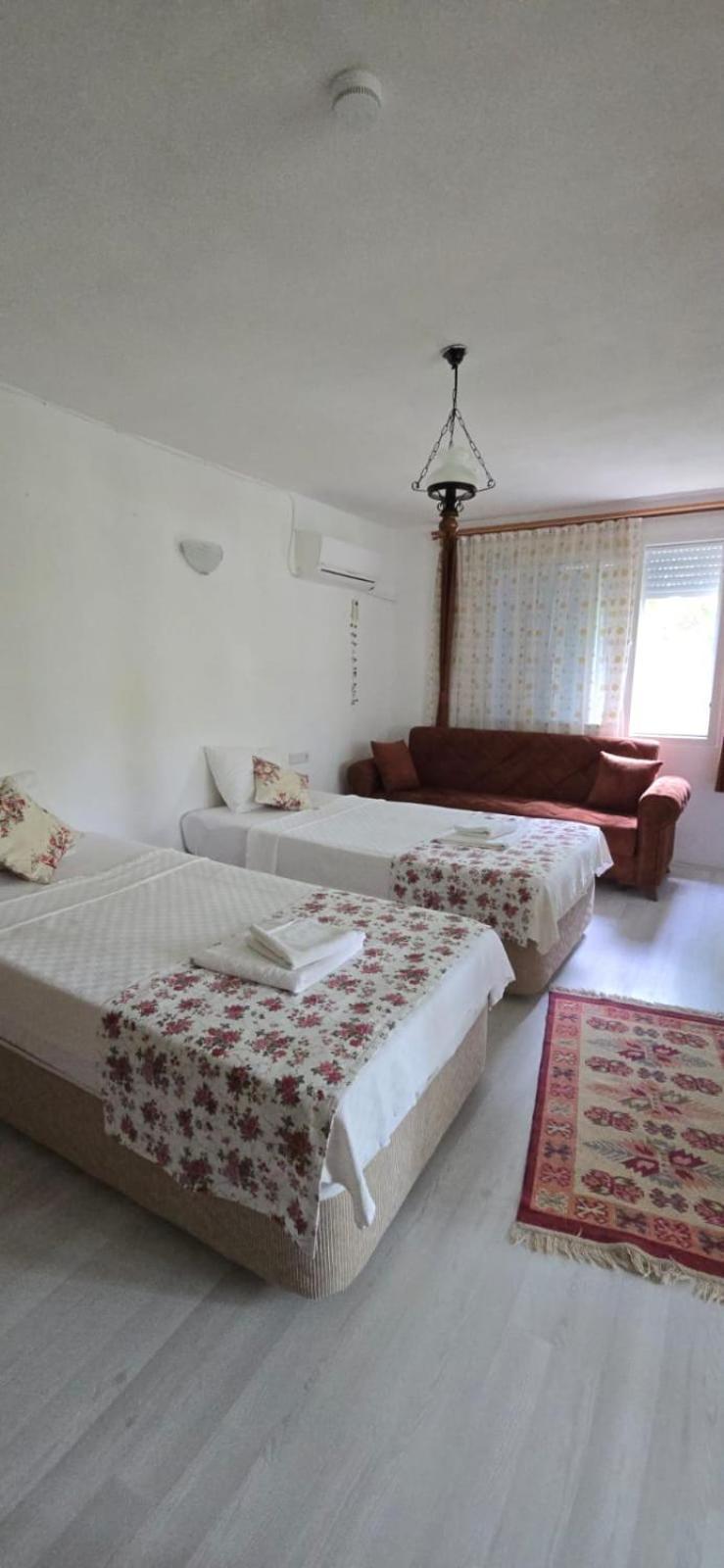 Sera Pansiyon Çıralı Exterior foto