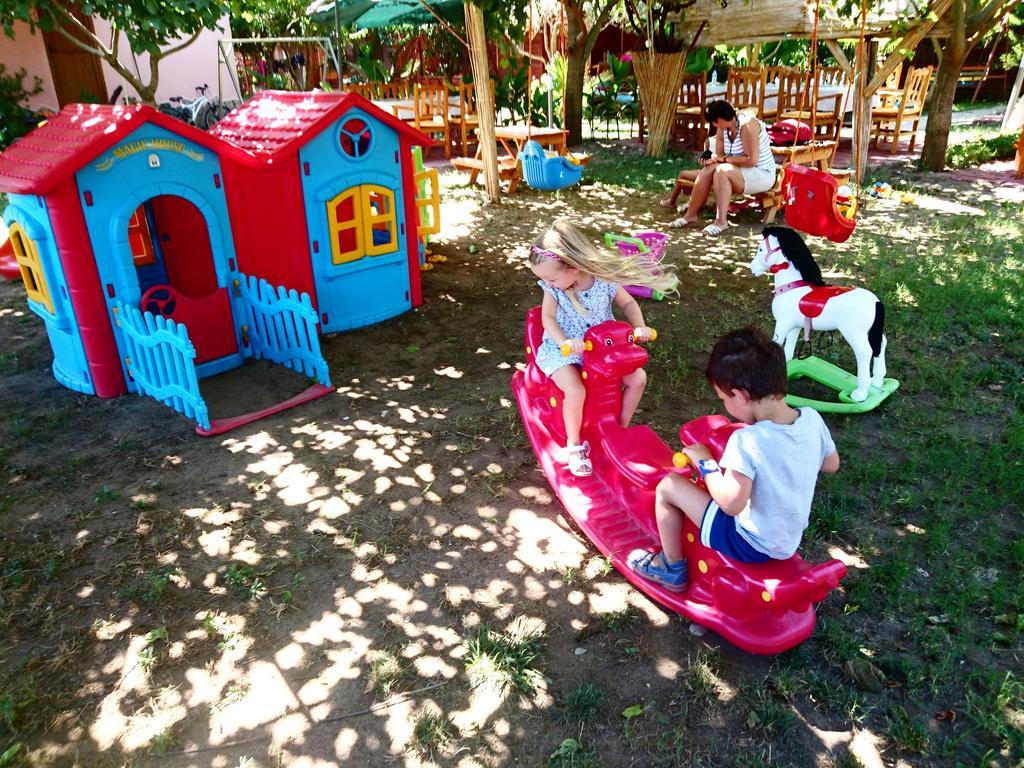Sera Pansiyon Çıralı Exterior foto